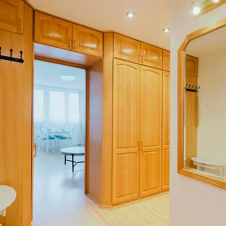 Apartman 1 *