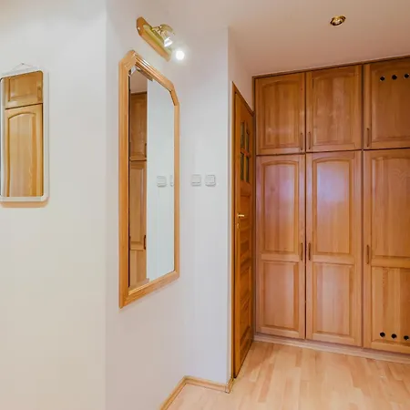 1 Apartment